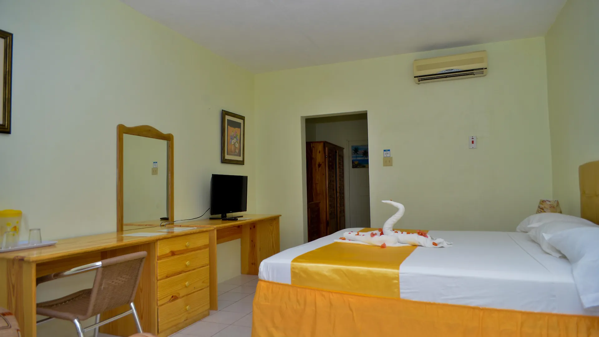 Fun Holiday Beach Resort Negril Giamaica