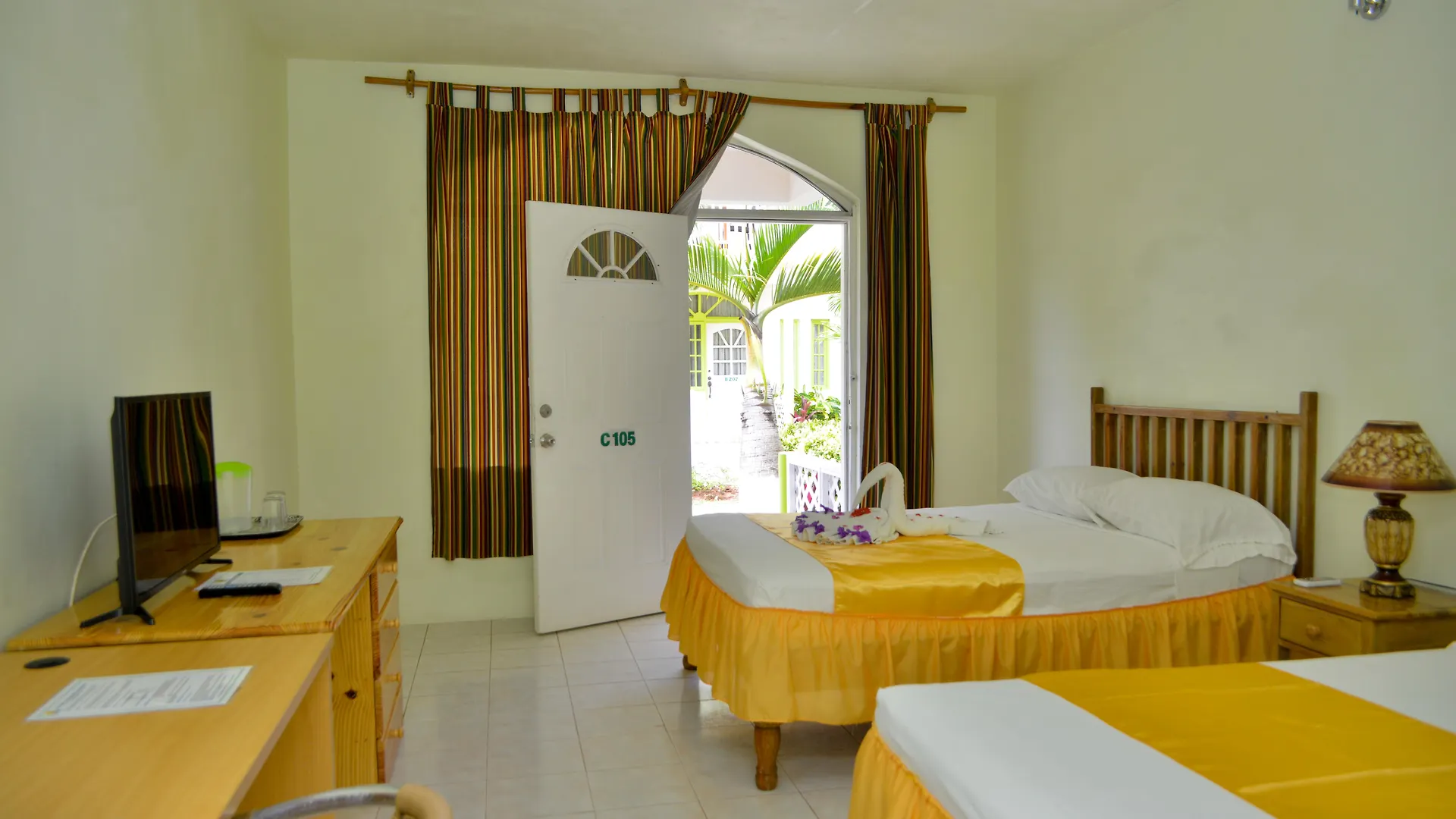 Fun Holiday Beach Resort Negril