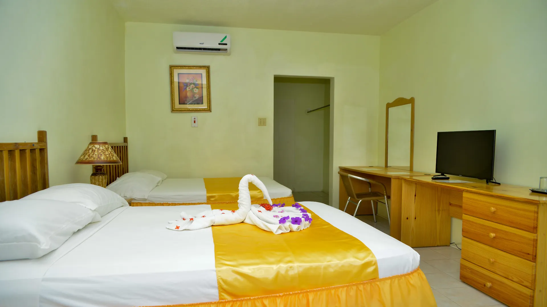 Fun Holiday Beach Resort Negril 3*,  Giamaica