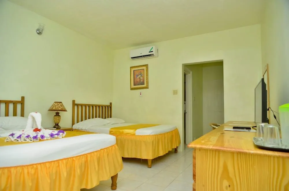 Fun Holiday Beach Resort Negril