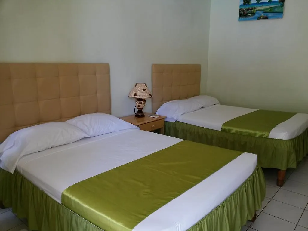 Fun Holiday Beach Resort Negril Giamaica