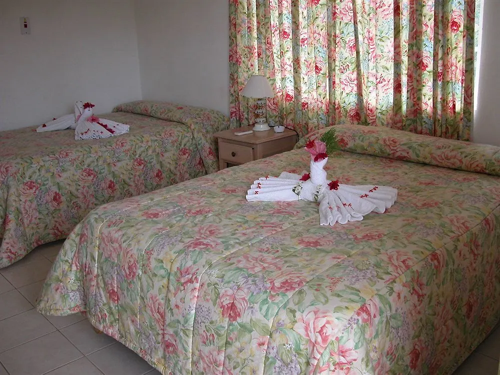 Fun Holiday Beach Resort Negril
